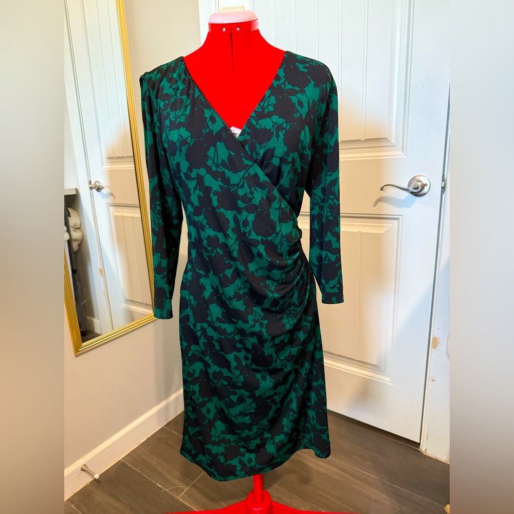 Chaps Women’s Green & Black Sheath Dress 3/4 Sleeve V-Neck faux Wrap size XL